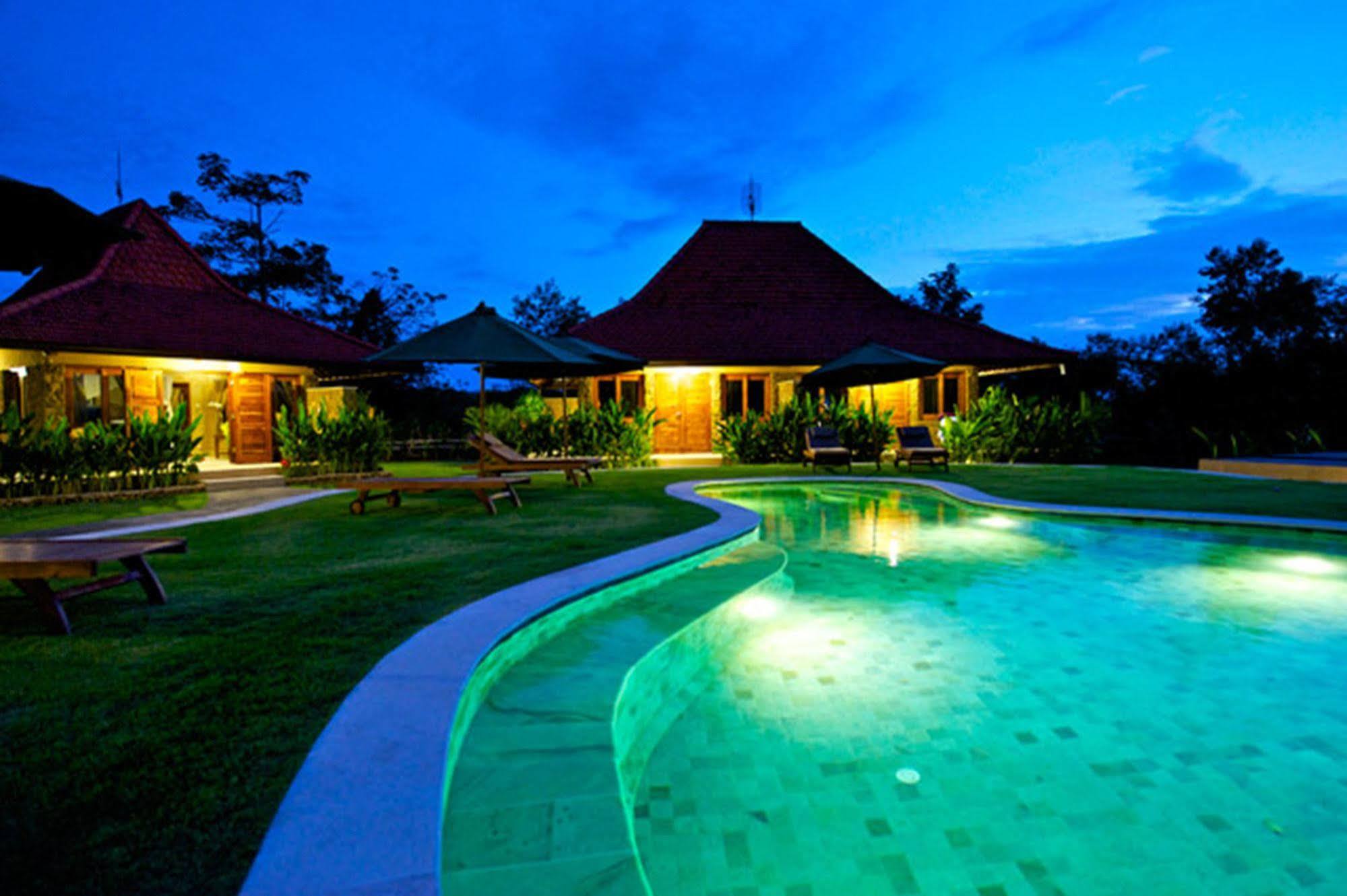 Three Monkeys Villas Pecatu Buitenkant foto